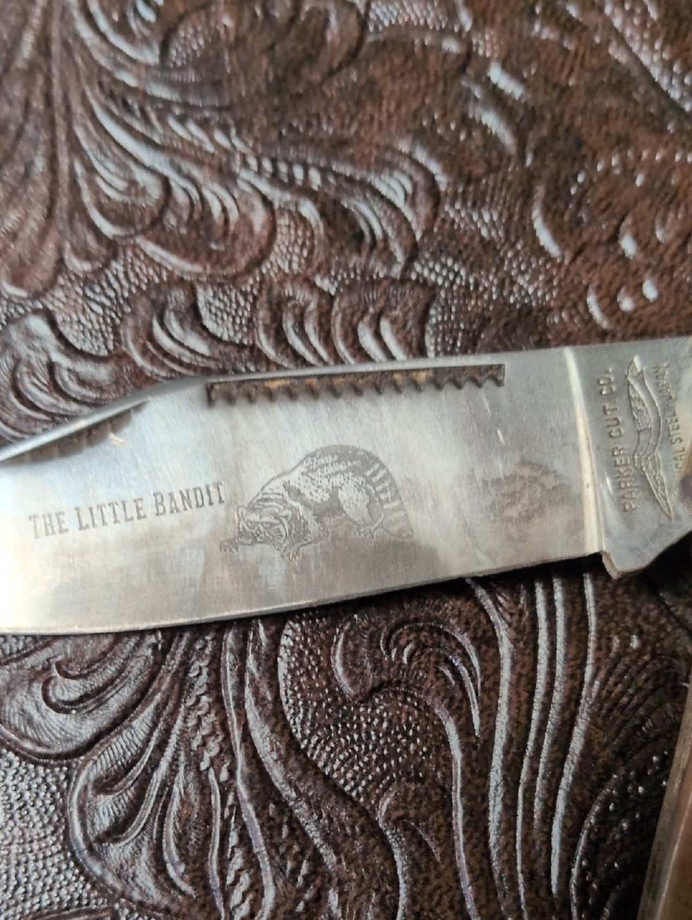 The Little Bandit Engraved Pocket Knife - Brown Handle